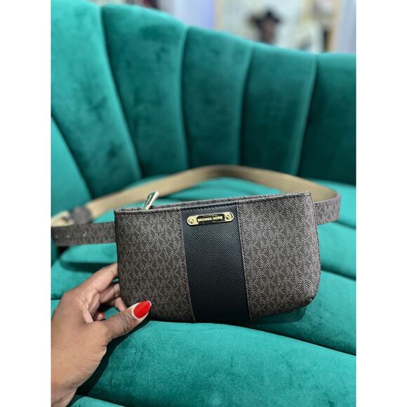 Michael Kors Jet Set Belt Bag Fanny Pack Crossbody Waist Bag Gold Logo Black - Picture 1 of 4